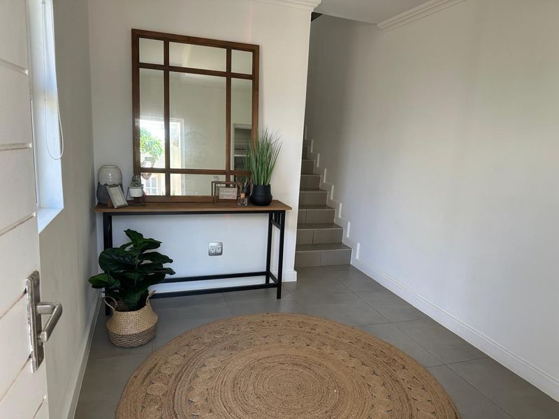 Townhouse For Sale in Kindlewood Estate, Mount Edgecombe, KwaZulu Natal - Photo 2