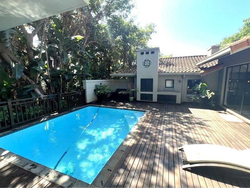 4 Bedroom Home with Staff Room plus Flatlet in Zimbali - Photo 2