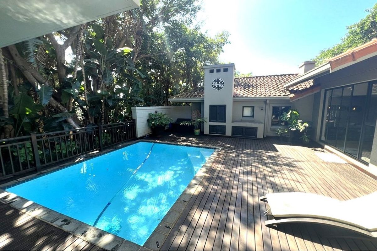 4 Bedroom Home with Staff Room plus Flatlet in Zimbali - Photo 2
