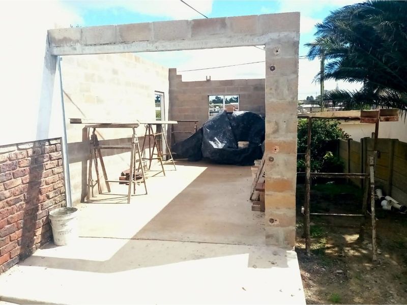 Beautifully Renovated Family Home in Albertinia - Ready to Move In Soon - Photo 4