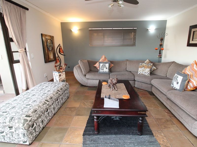 Zwartkloof Private Game Reserve Luxury 4 bedroom Haven in Africa's Wild Heart - Photo 3