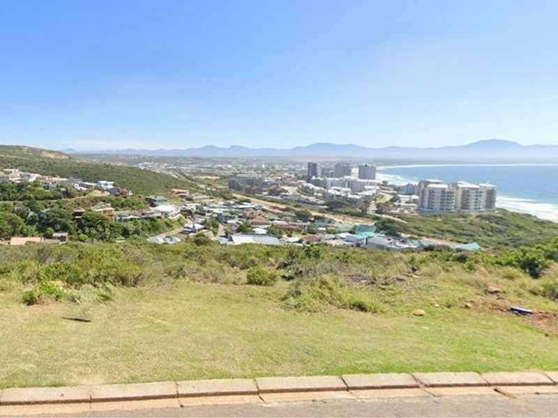 This plot offers breathtaking valley and sea views that promise serene and picturesque living - Photo 2