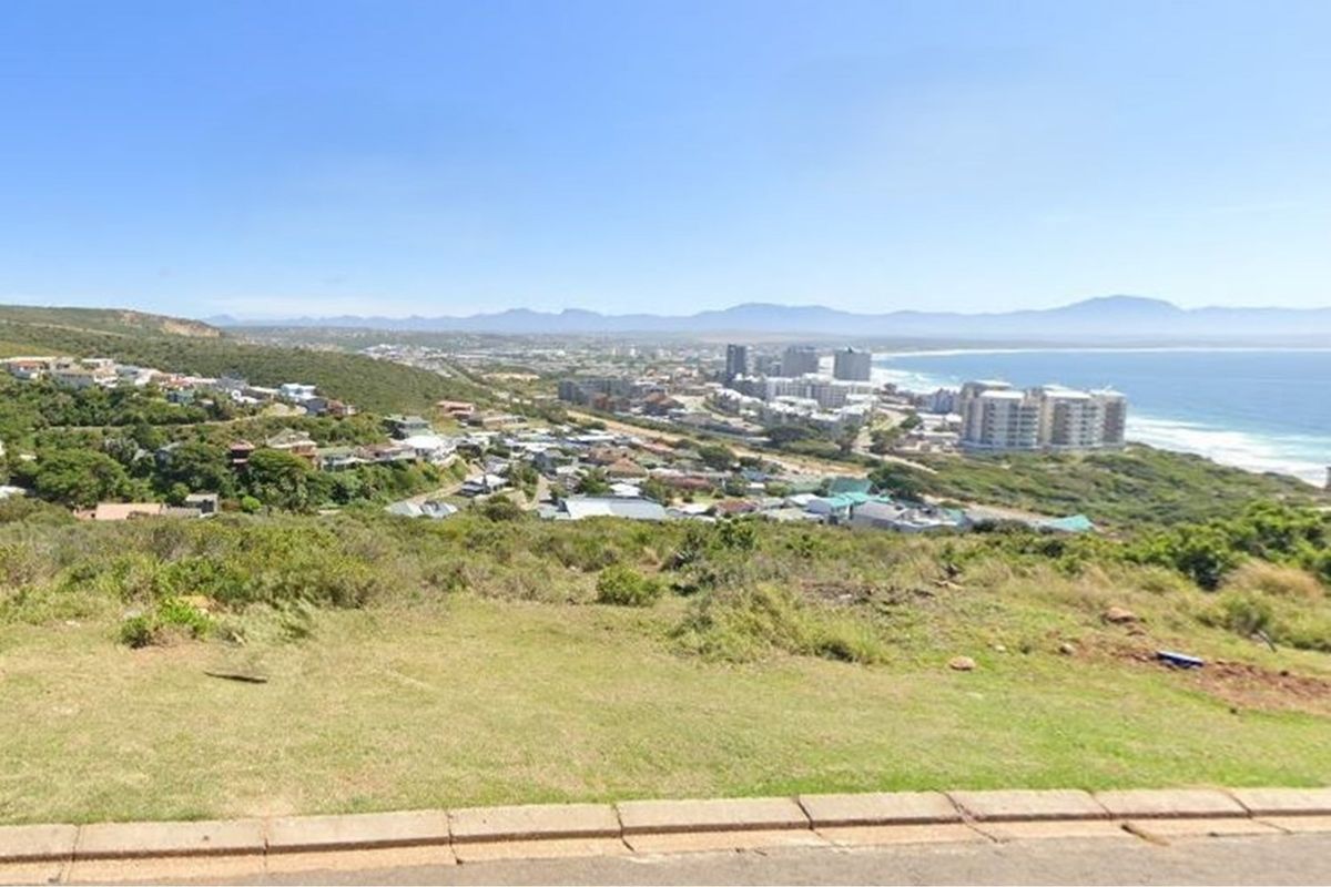 This plot offers breathtaking valley and sea views that promise serene and picturesque living - Photo 2