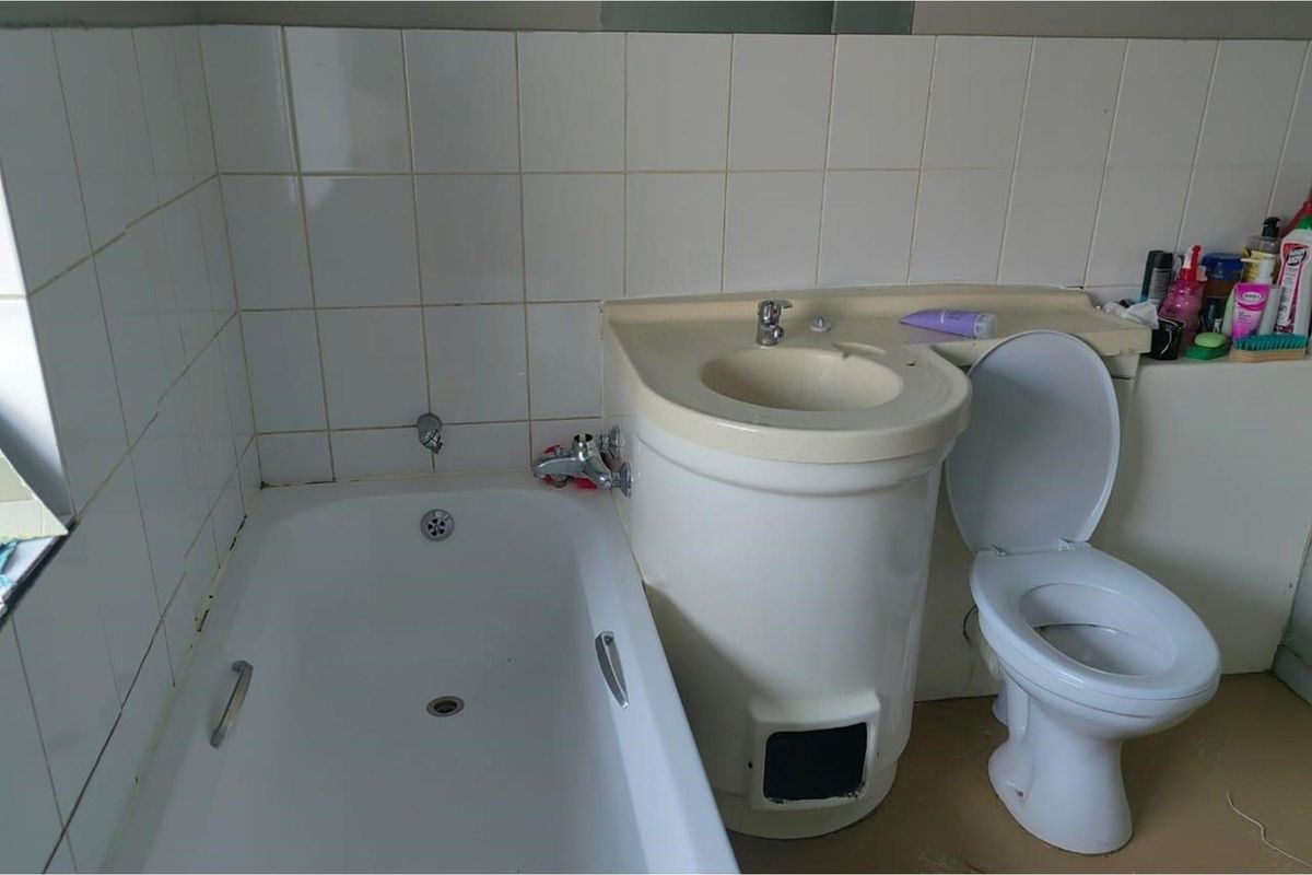 1 Bedroom Apartment Up For Grabs!!! - Photo 2