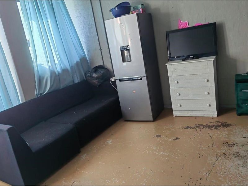 1 Bedroom Apartment Up For Grabs!!! - Photo 8