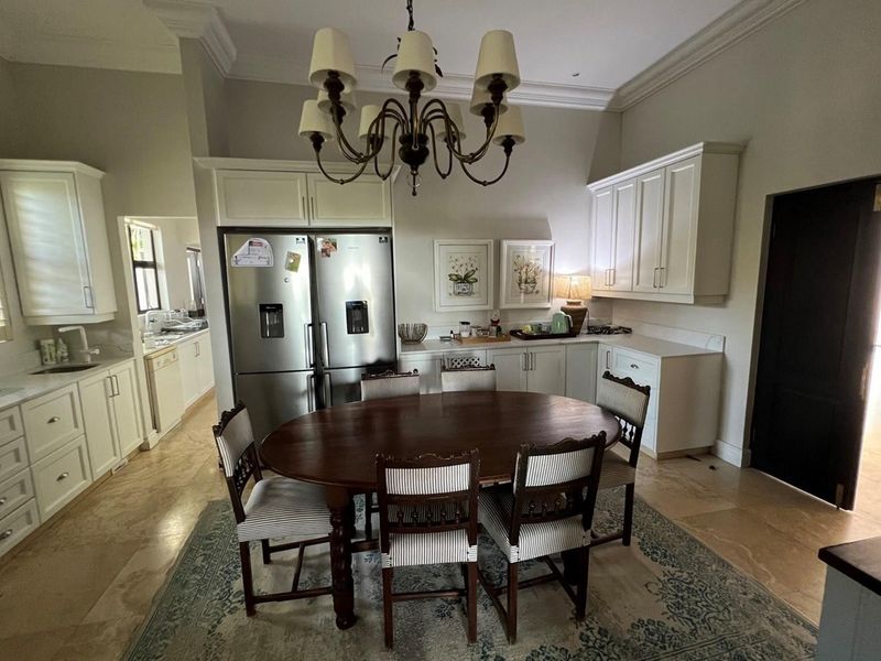 5Bedroom Family Home plus Flat in Zimbali - Photo 7