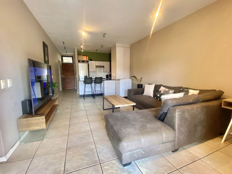 2-bedroom, 2-bathroom property available for sale - Photo 5