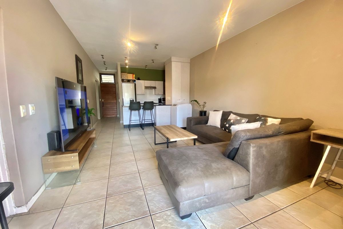 2-bedroom, 2-bathroom property available for sale - Photo 5