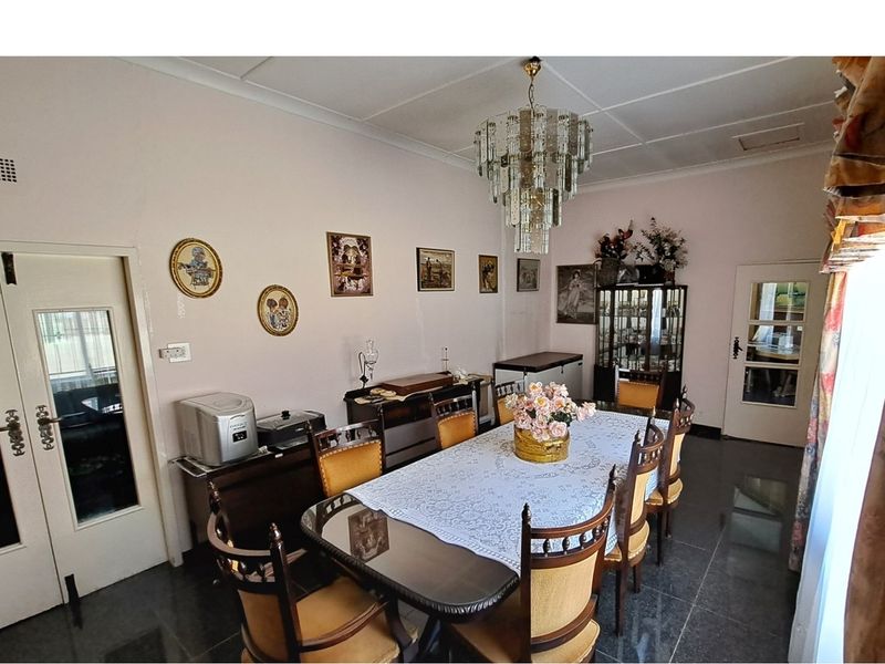 A fantastic and rear investment opportunity 8.65Ha with array of buildings. - Photo 8