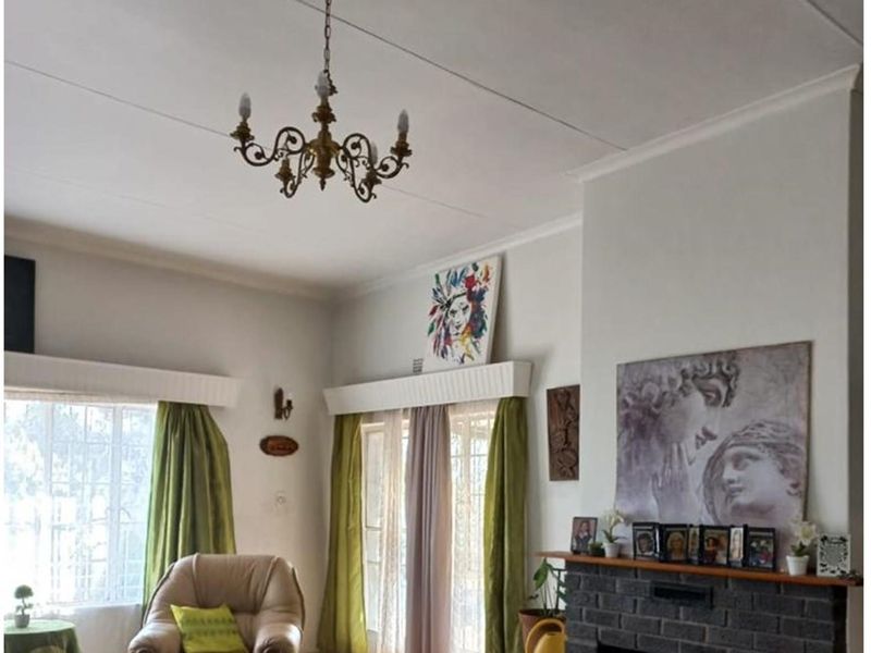 Massive and a bargain house in a big yard (4304sqm) - Photo 10