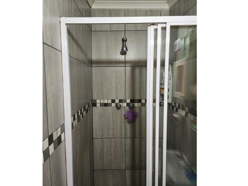 "Charming 3-Bed Home in Benoni West – Price Cut!" - Photo 4