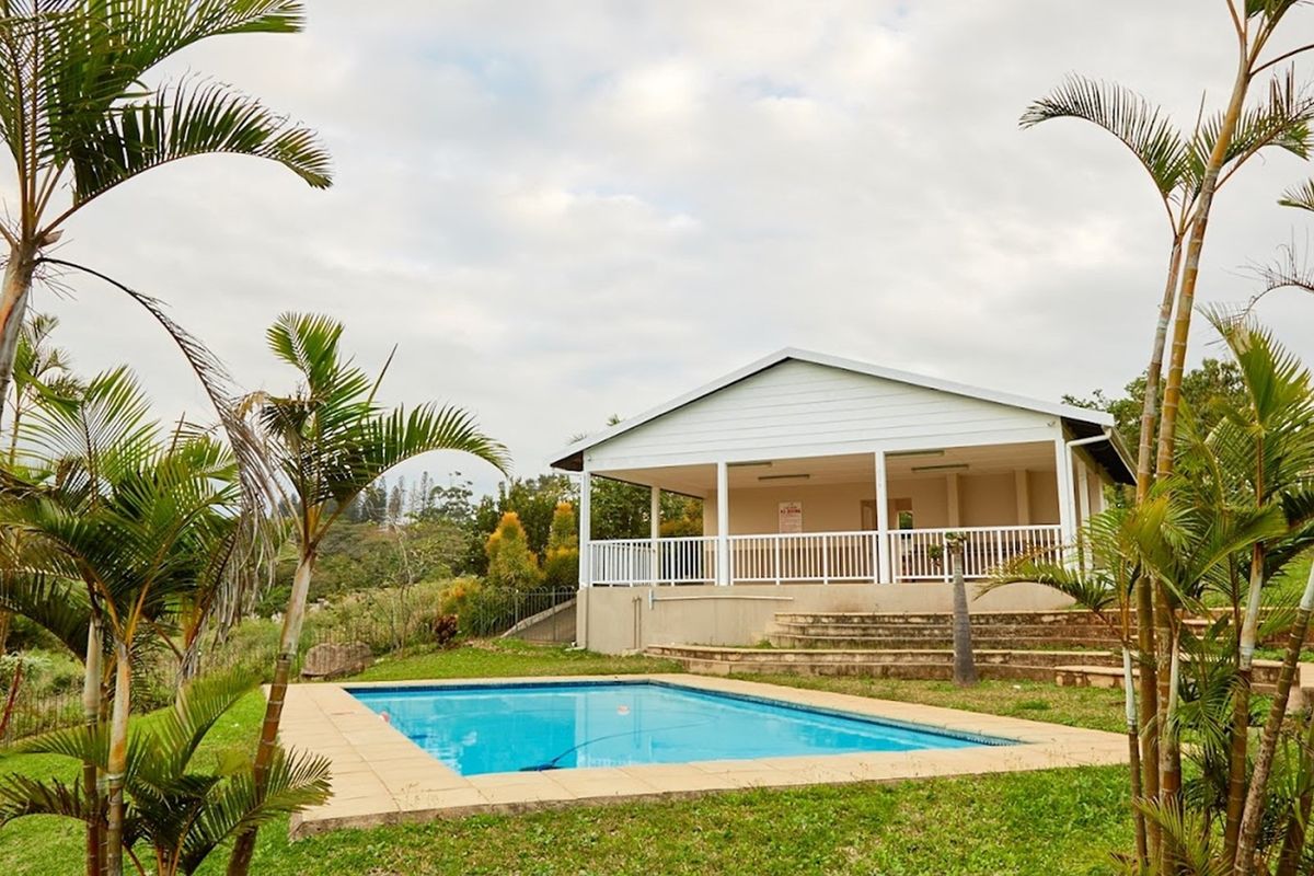 "Luxurious 3-Bed Townhouse in Manor Estates" - Photo 5