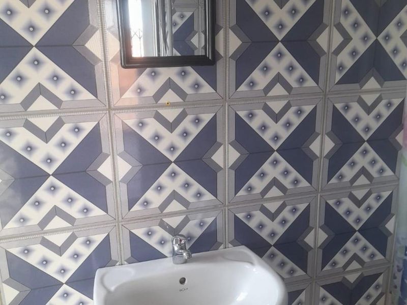 Investment Propety with 8 x Barchalor units, Looking for a Cash Buyer - Photo 6