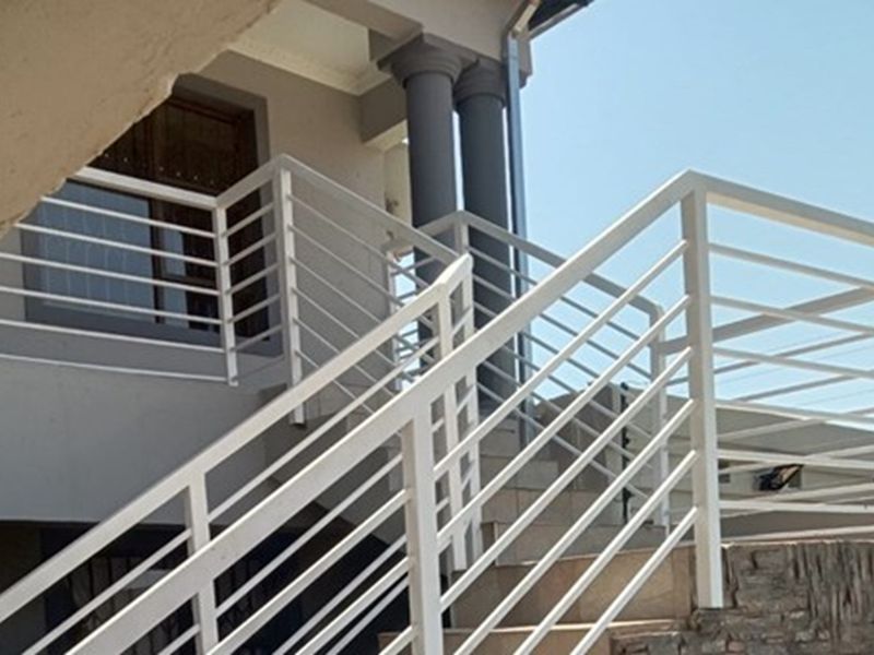 Investment Propety with 8 x Barchalor units, Looking for a Cash Buyer - Photo 4