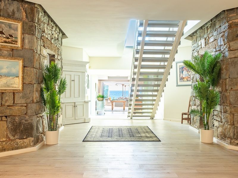 Exclusive Beachfront Estate for Sale in Keurboomstrand - Photo 6