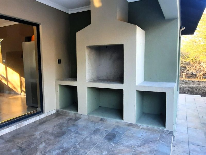 Modern Tranquil Home with Pool in Marloth Park - Photo 5