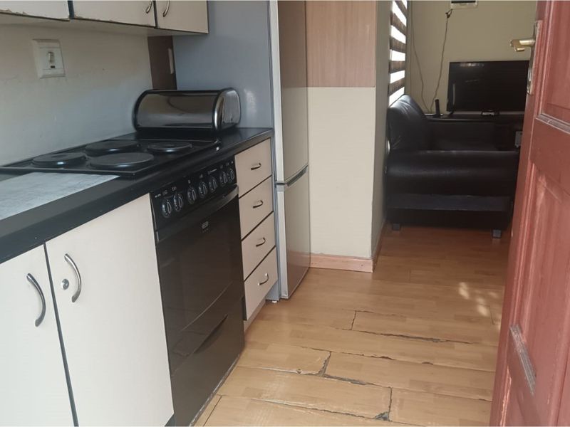 "Cosmo City Ext 7 Gem: Modern 2-Bedroom Home for Sale" - Photo 10