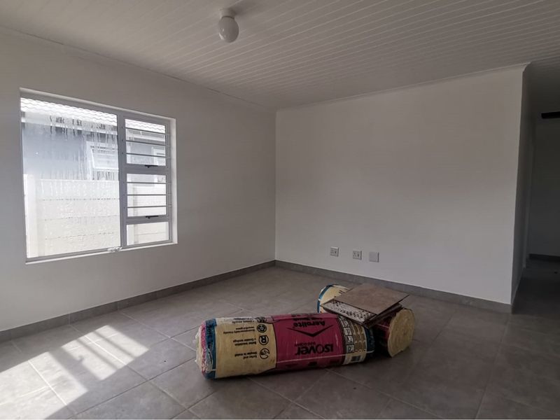 New Plot and Plan 4 Bedroom Home in Mountain Ridge Estate, Paarl - Photo 7