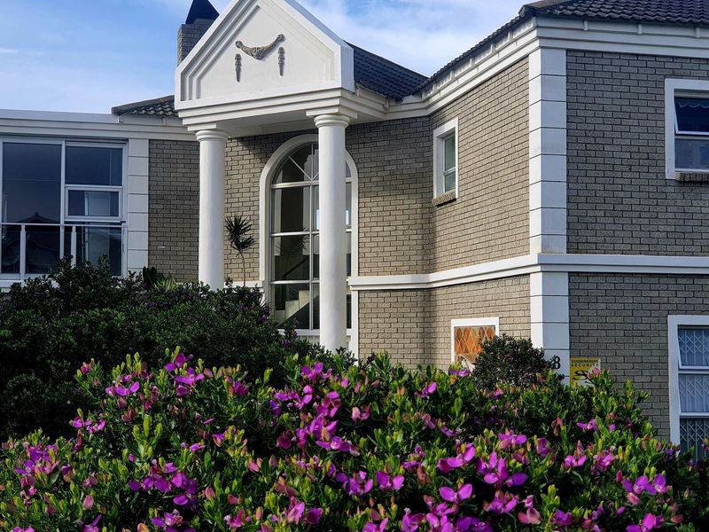 Elegant Double-Story Home with Sea Views - Photo 6