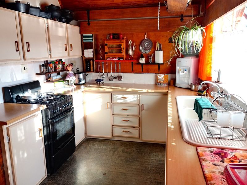 HOUSE FOR SALE IN GRASKOP - Photo 10