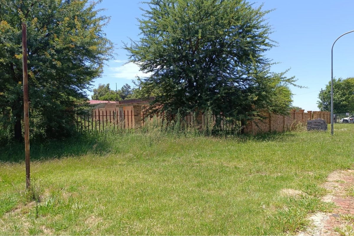 "Unlock Potential: Renovate in Doringkruin" - Photo 4