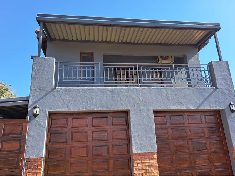 Home where modern luxury meets nature’s tranquility! - Photo 3