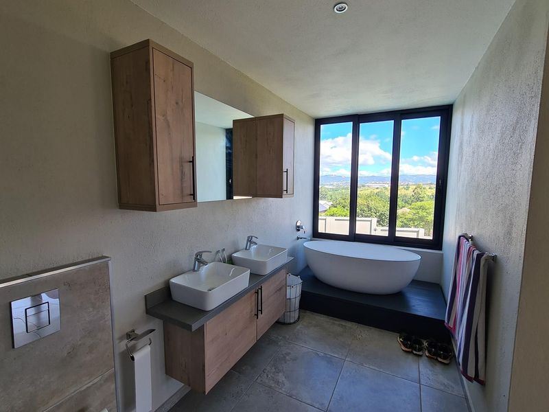 Stunning Modern Designer 4 Bedroom Home in Elawini Lifestyle Estate - Photo 5