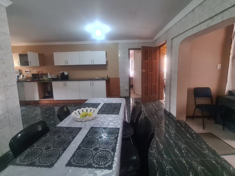 Spacious 3-Bedroom Home with Additional Flats For Sale in Brackenham - Photo 6