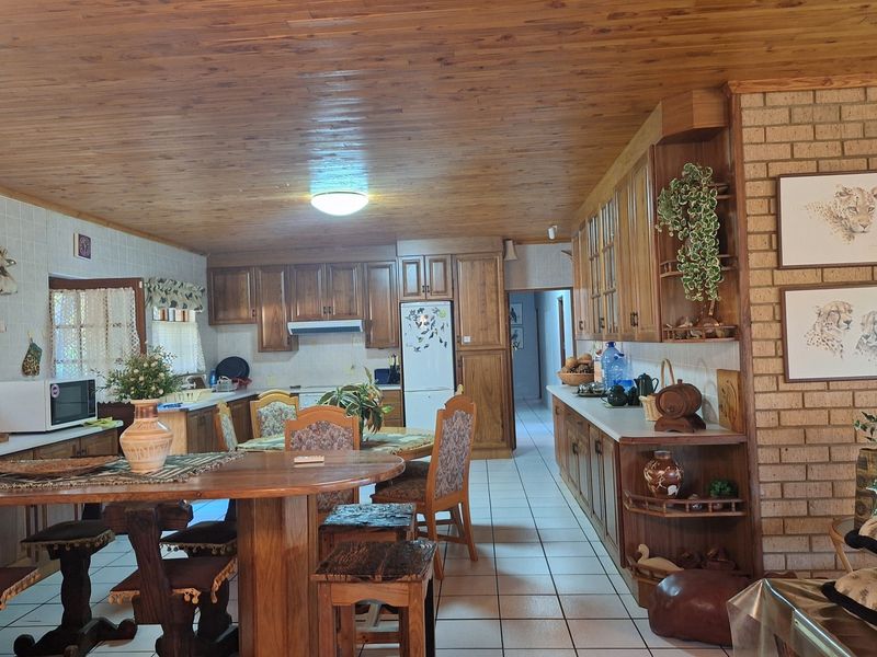 Charming Kranspoort Bushveld Home with Views and Wildlife | Fully Furnished - Photo 6