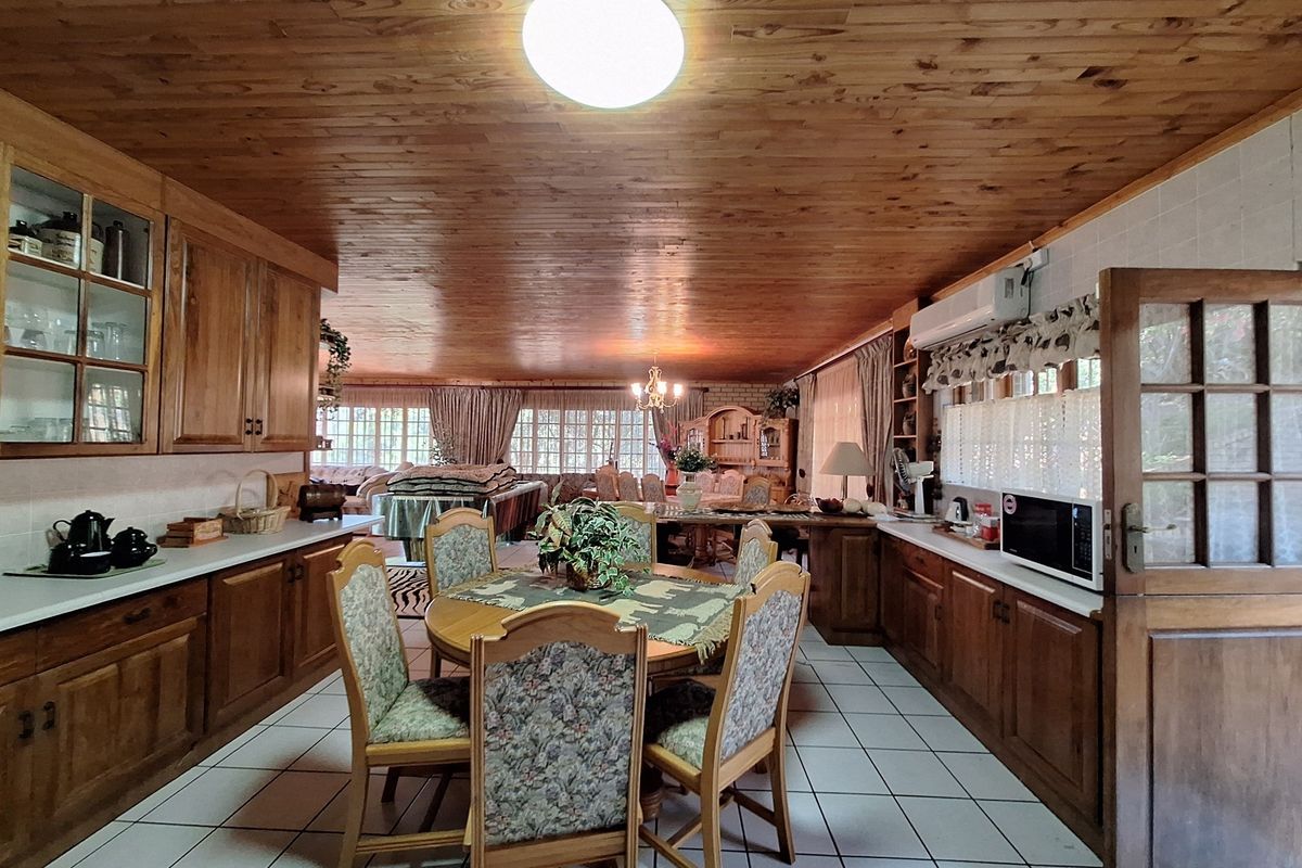 Charming Kranspoort Bushveld Home with Views and Wildlife | Fully Furnished - Photo 3