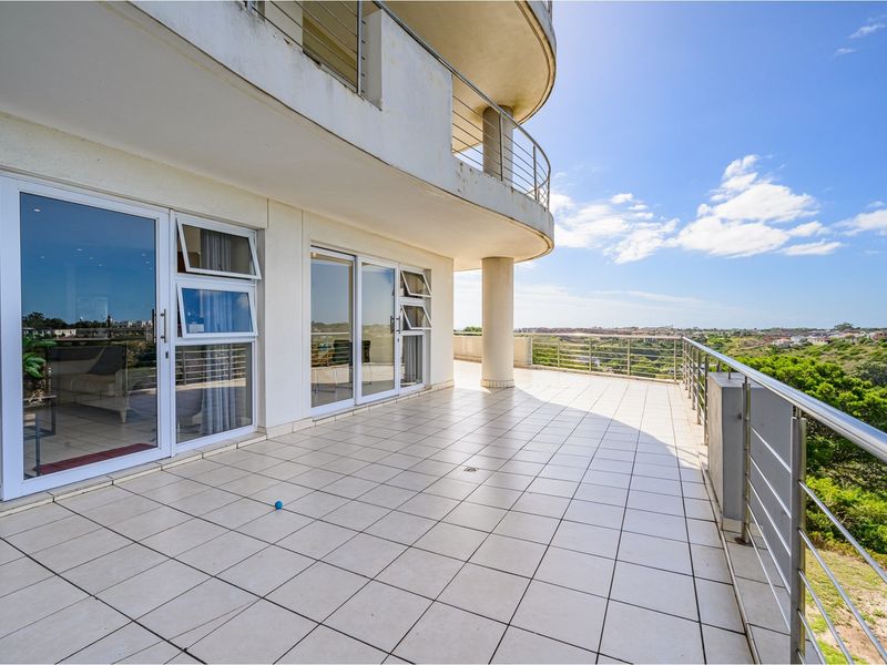 "Spacious 3-Bedroom Gem in St Georges Park" - Photo 2