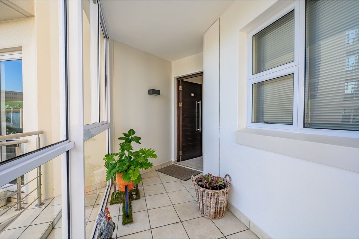 "Spacious 3-Bedroom Gem in St Georges Park" - Photo 5