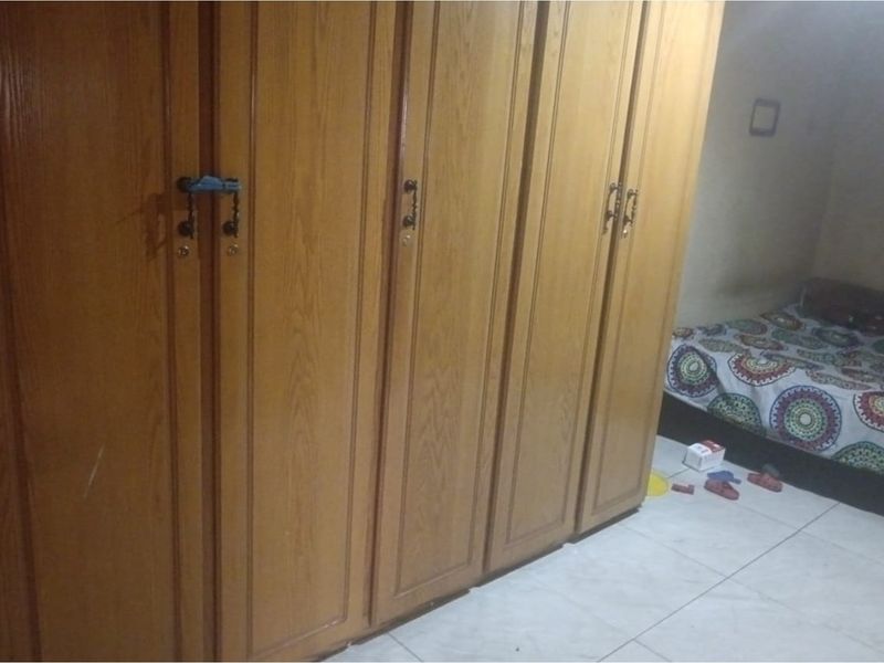 "Charming 3-Bed Home in Orlando West, Gauteng" - Photo 9