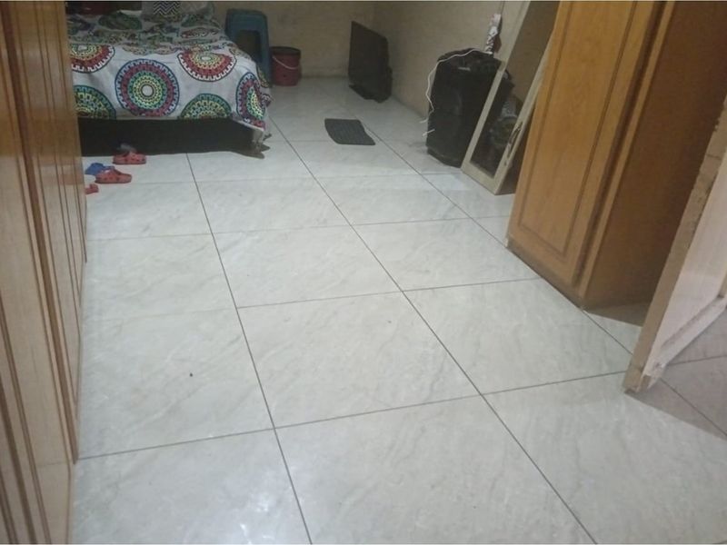 "Charming 3-Bed Home in Orlando West, Gauteng" - Photo 4