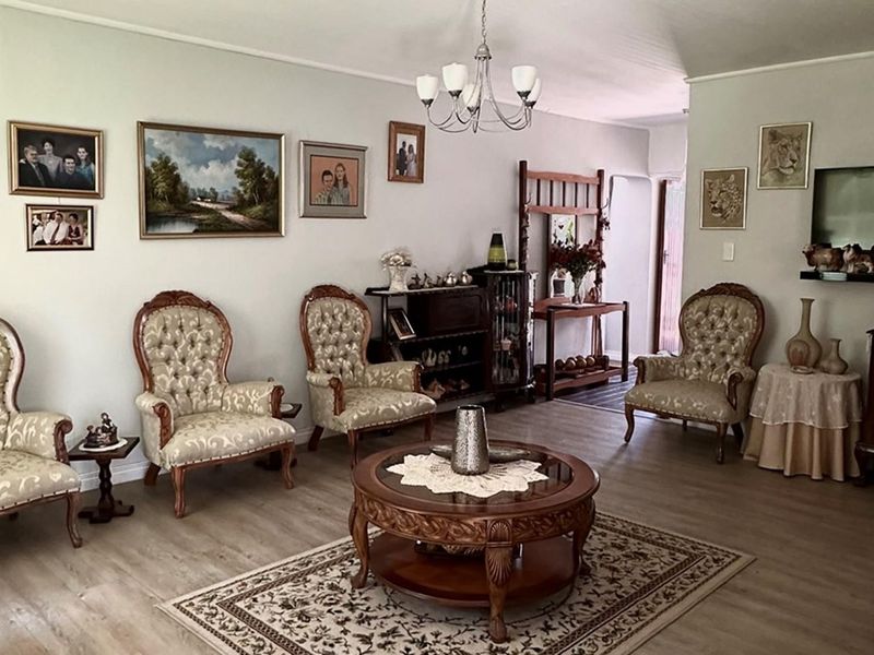 Where luxury meets comfort, welcome home to timeless elegance. - Photo 3