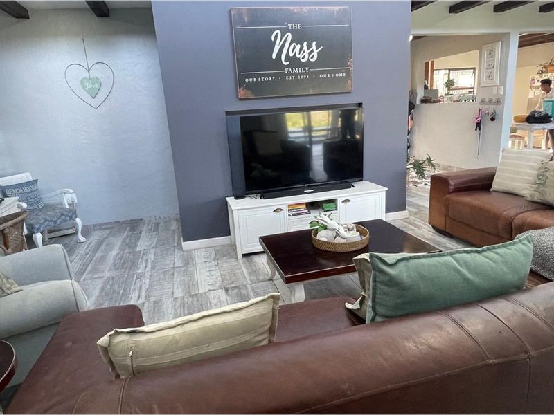 Country, coastal living in Secure Glen Eden Gated Community - Photo 10