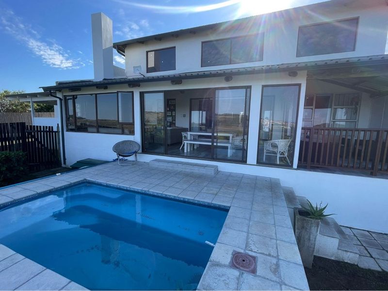 Country, coastal living in Secure Glen Eden Gated Community - Photo 2