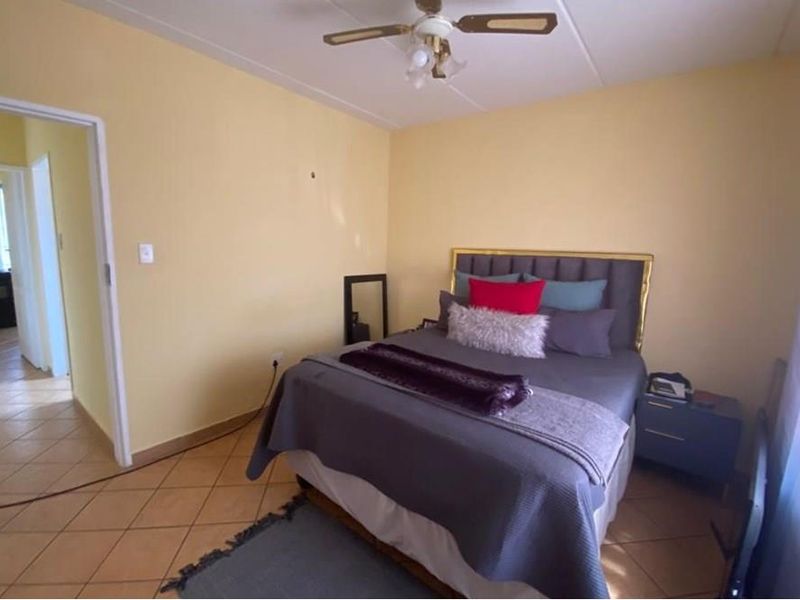 2Bed/1Bath Apartment for Sale in Akasia - Photo 6