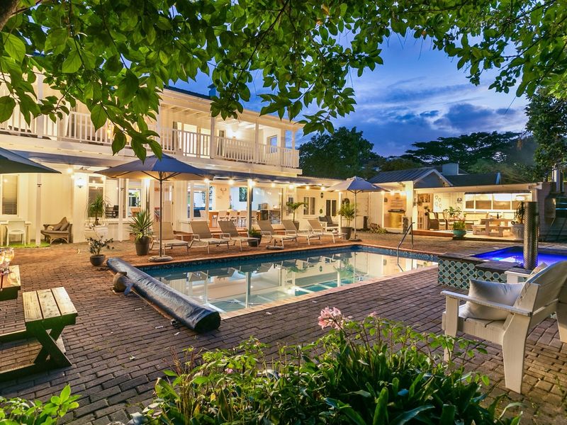 Villa for Large Group on Holiday - Photo 2