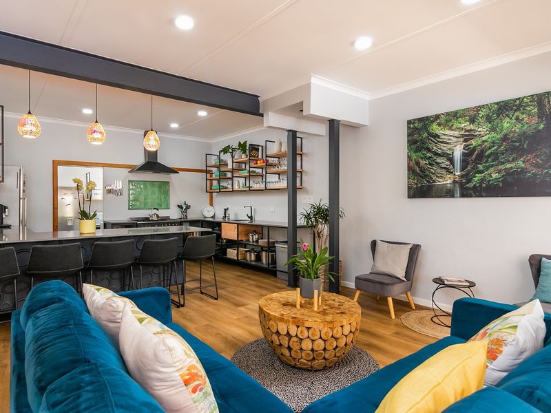 Villa for Large Group on Holiday - Photo 4