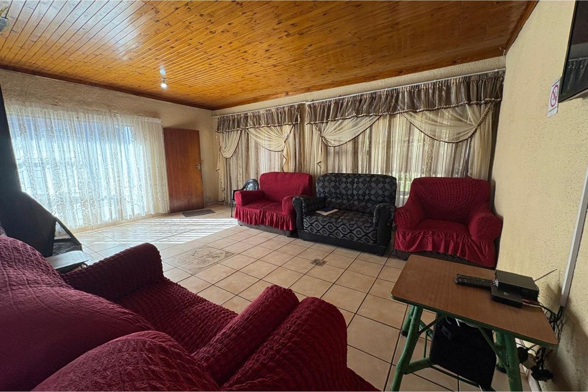 Spacious Corner-Lot Gem in Prime Volksrust Location - Endless Possibilities Await! - Photo 3