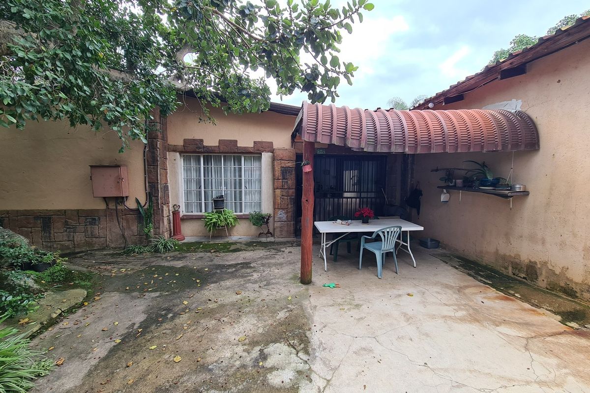 10Ha Farm in Cairn, with Rental Income of 2 Houses and a Flat - Photo 5