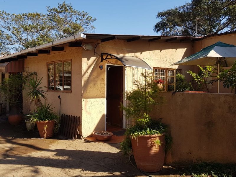 10Ha Farm in Cairn, with Rental Income of 2 Houses and a Flat - Photo 4
