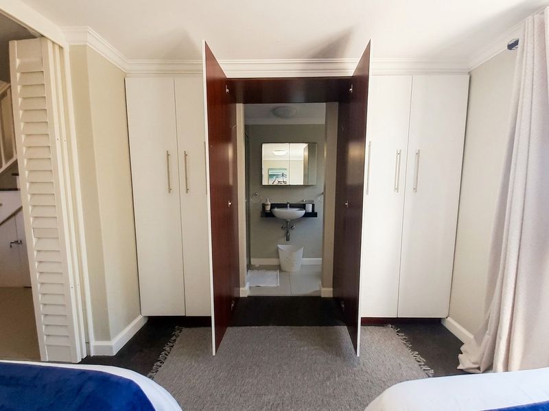 Furnished and equipped 2 Bed 2 Bath Apartment available NOW - Photo 10