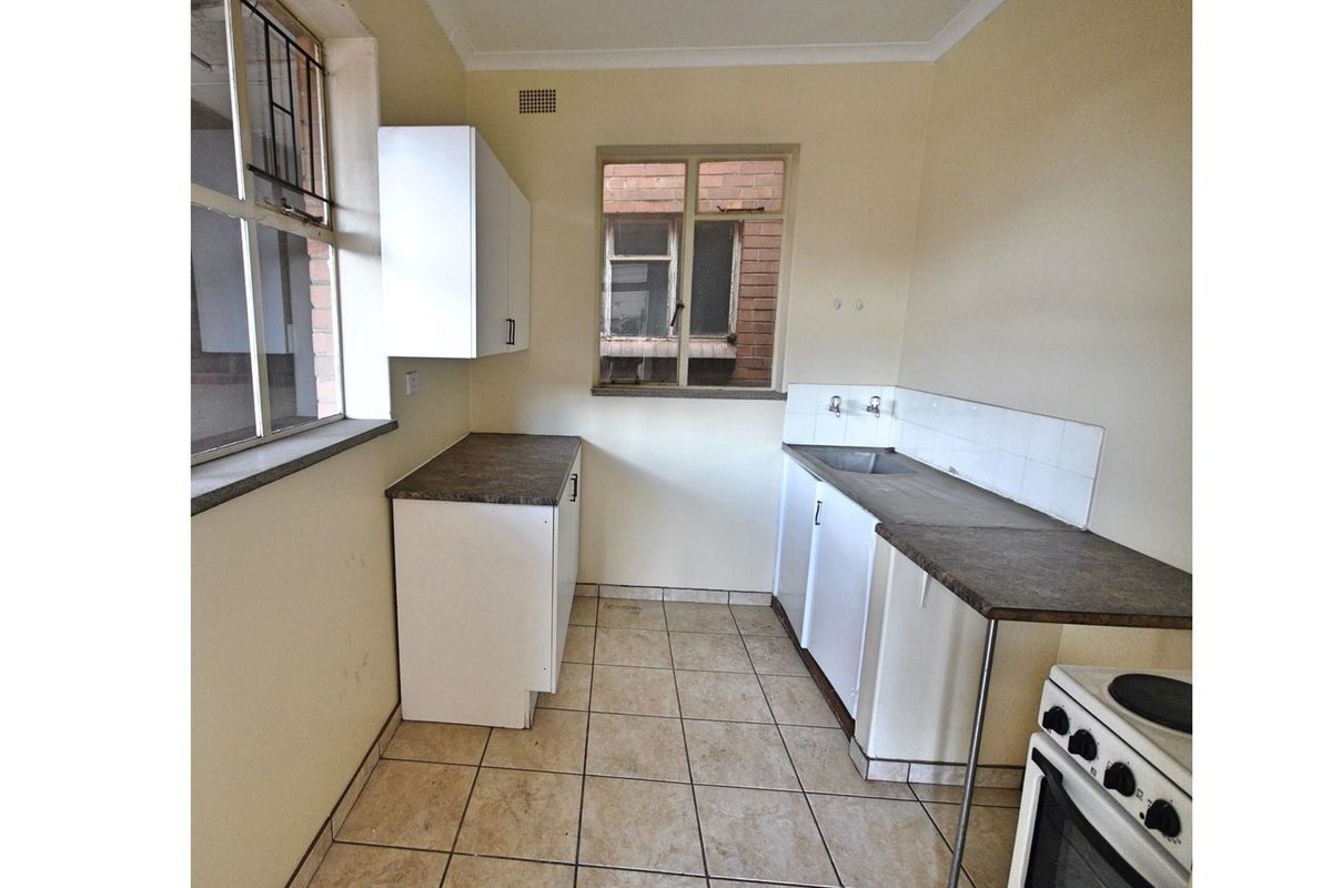 Bachelor unit for sale - Vanderbijlpark - Photo 5