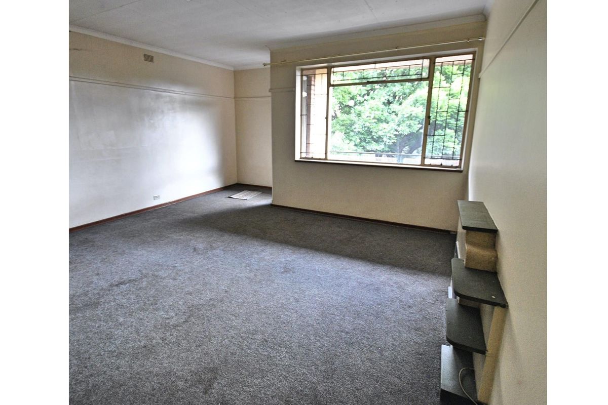 Bachelor unit for sale - Vanderbijlpark - Photo 2
