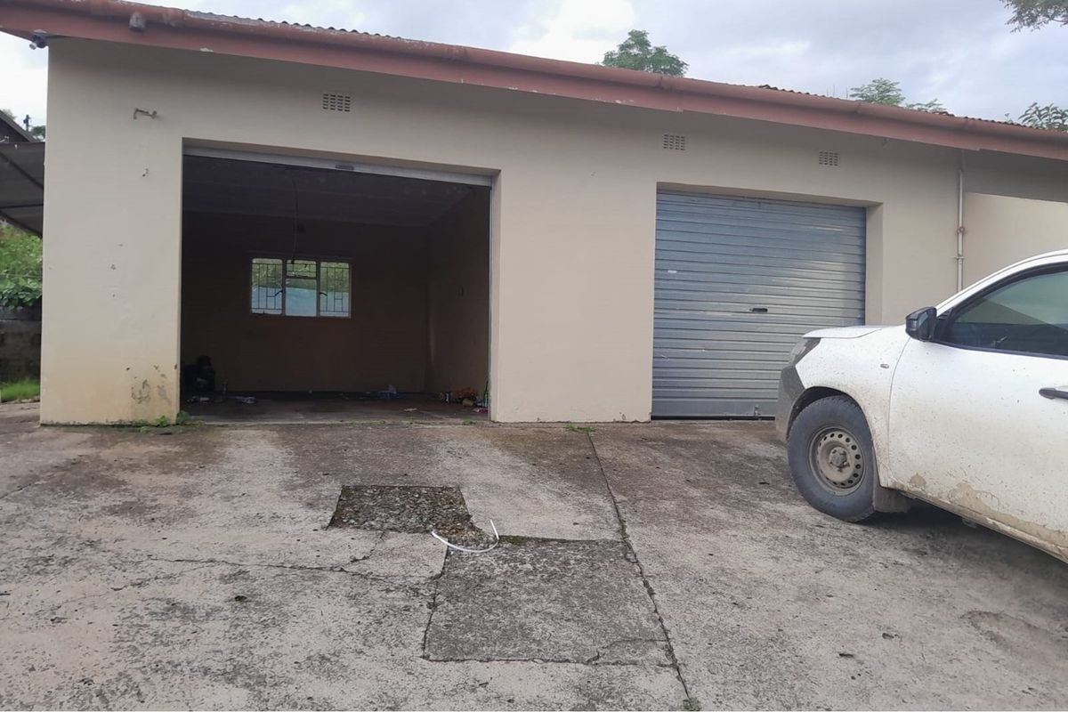 Multi-Home Property in Glencoe, KZN - A Perfect Investment Opportunity! - Photo 3