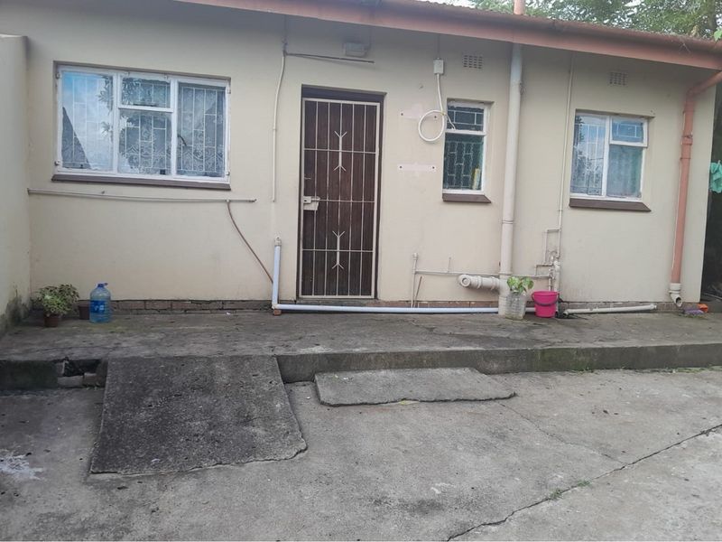 Multi-Home Property in Glencoe, KZN - A Perfect Investment Opportunity! - Photo 2