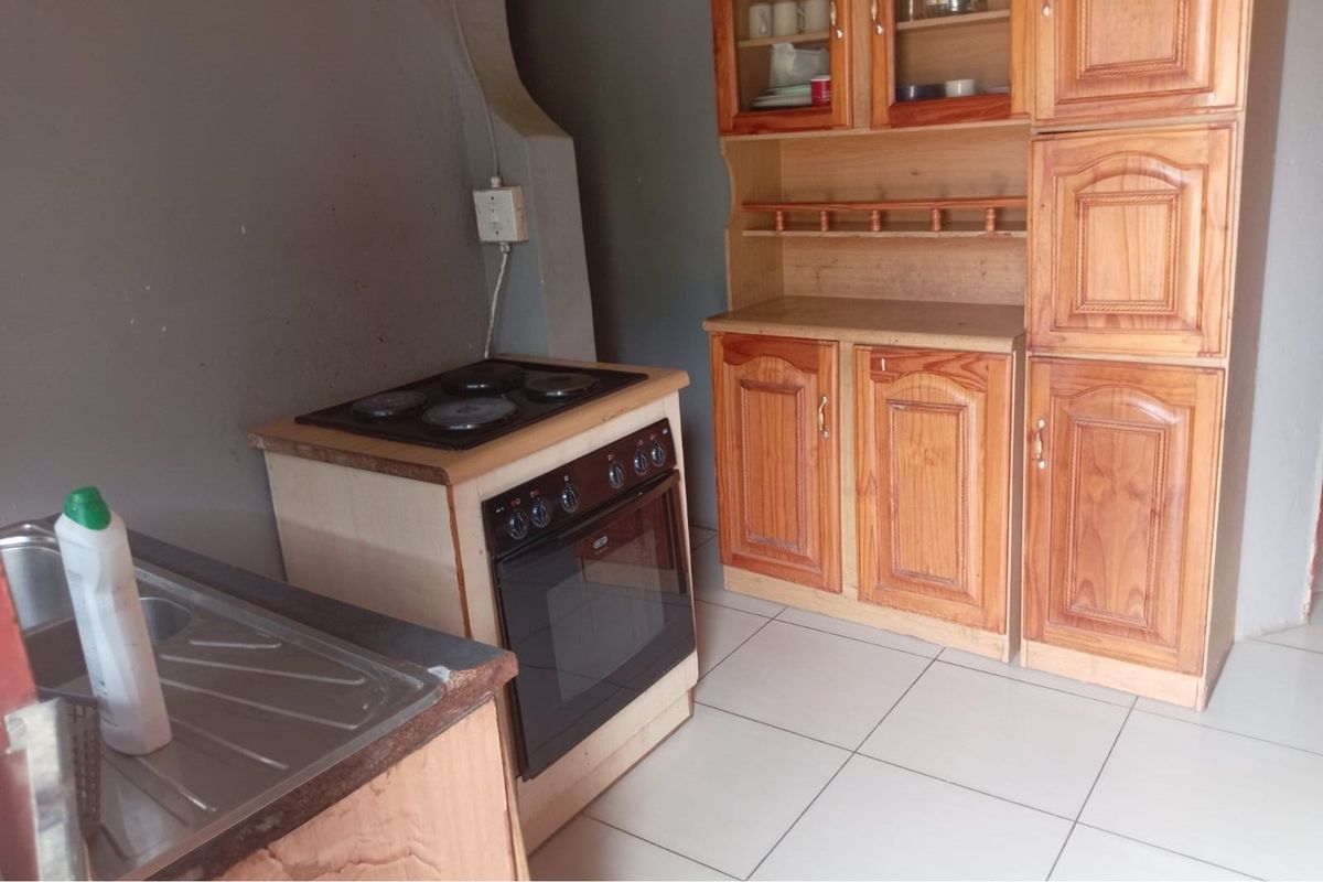3 Bedroom House for Sale in Seshego A - Photo 3