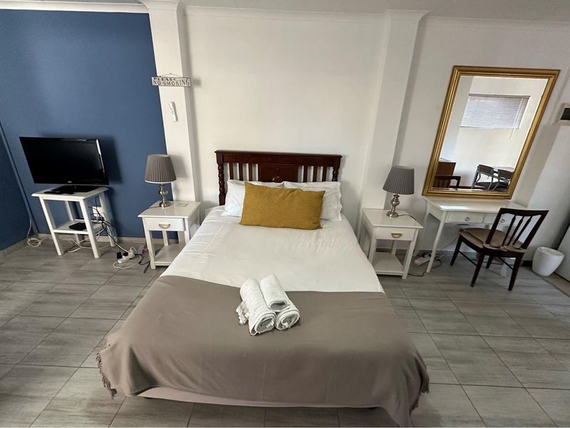 Where Comfort Meets Modern Hospitality: Your Oasis in Newcastle - Photo 7